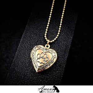collier coeur et patte de chien