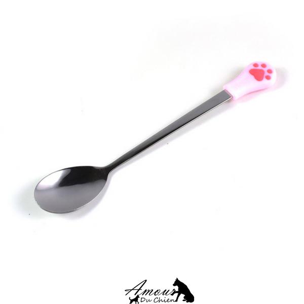 cuillère patte chien