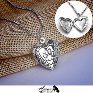 collier coeur et patte de chien